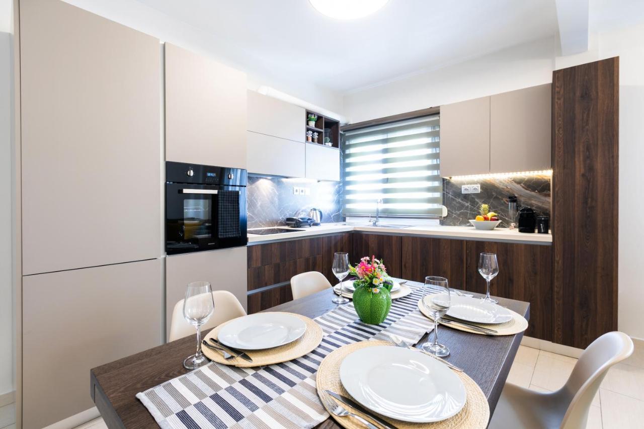 Sleeping Beauty Apartment City Center!! Солун Екстериор снимка